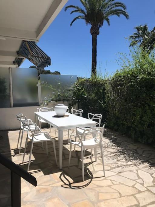 Bandol Roc Beach Vue Mer Grand T3 Face A La Plage Avec Parking Exterior foto