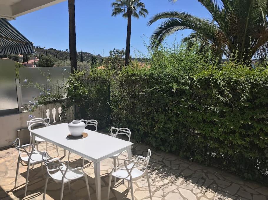 Bandol Roc Beach Vue Mer Grand T3 Face A La Plage Avec Parking Exterior foto