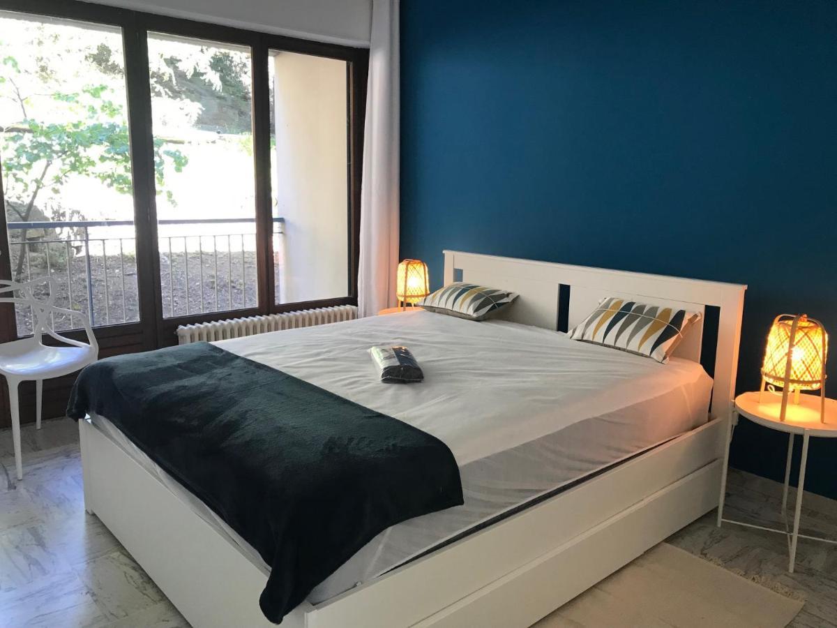 Bandol Roc Beach Vue Mer Grand T3 Face A La Plage Avec Parking Exterior foto